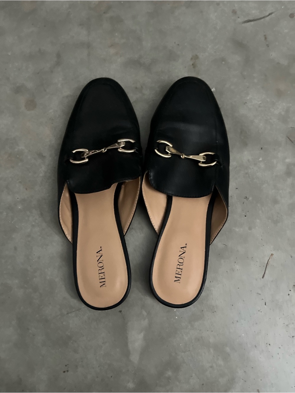 Merona Black Slip-On Leather Mules with Gold Chain Accent